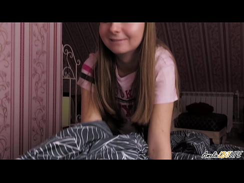 ❤️ Bidh Blondie a’ tarraing a BFF gu domhainn agus a’ faighinn cum na beul ❌ Porn anal aig porn gd.hqpornvideos.ru ☑